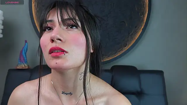 miss sharlotte18 online show from December 19, 6:26 pm