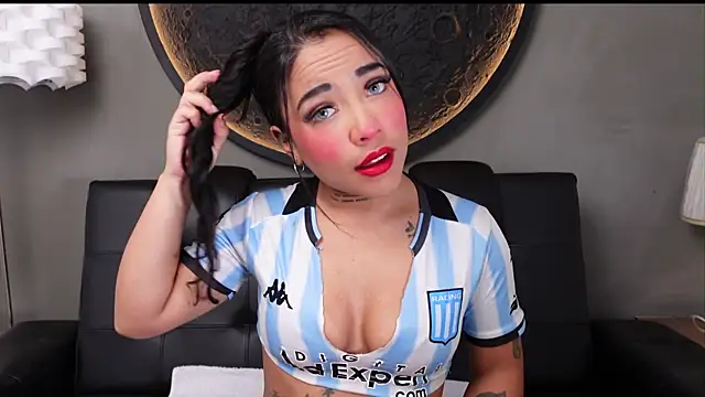 Snapshot of miss_vaiolette chatting on July 11, 10:18 am miss vaiolette online show from July 11, 10:18 am