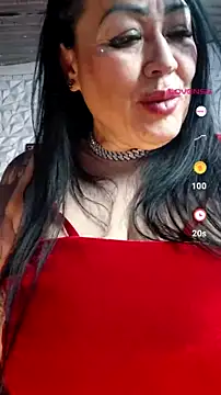 kittyhotass1 online show from July 12, 5:20 am