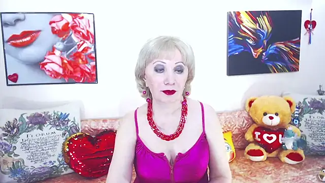 Snapshot of sexualxcharm chatting on November 11, 3:01 pm sexualxcharm online show from November 11, 3:01 pm