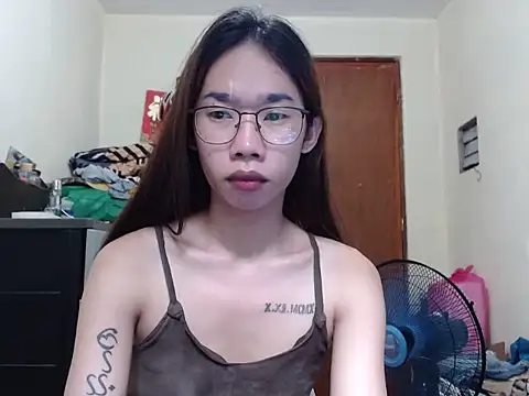 Snapshot of AsianFuckBuddies chatting on October 25, 5:26 am AsianFuckBuddies online show from October 25, 5:26 am