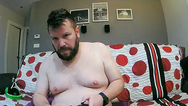 Snapshot of txan9876 chatting on November 15, 1:58 am txan9876 online show from November 15, 1:58 am