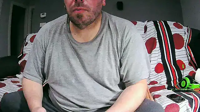 Snapshot of txan9876 chatting on November 24, 2:22 am txan9876 online show from November 24, 2:22 am