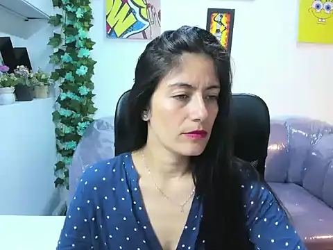 Snapshot of AnnyMilet_ chatting on July 31, 1:32 pm AnnyMilet online show from July 31, 1:32 pm