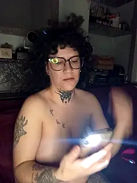 callmelouve online show from December 18, 1:00 am