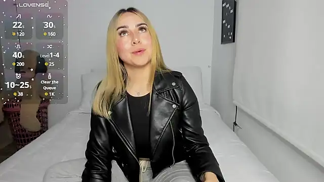 sophi mooreno online show from March 5, 5:29 am