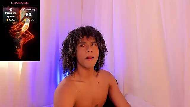 Lucas eevans online show from December 2, 3:58 pm