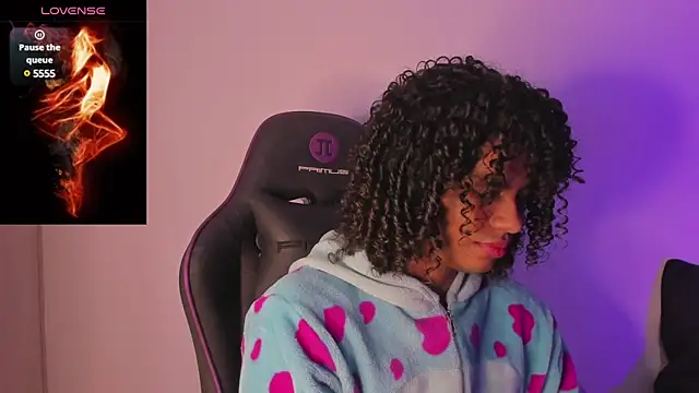 Lucas eevans online show from March 3, 2:26 pm