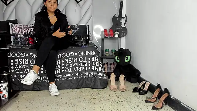 MirandaHaguen online show from May 7, 8:58 pm