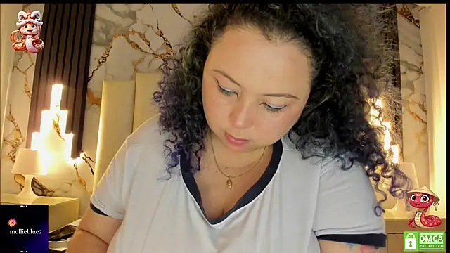 Snapshot of mollieblue69 chatting on January 30, 3:40 pm mollieblue69 online show from January 30, 3:40 pm
