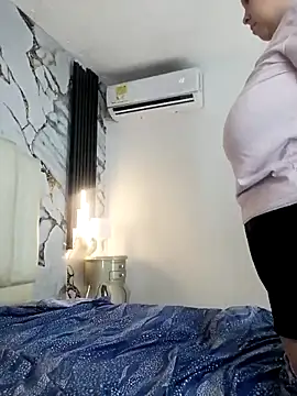 Snapshot of mollieblue69 chatting on October 18, 1:01 pm mollieblue69 online show from October 18, 1:01 pm