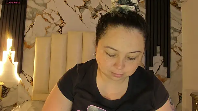 Snapshot of mollieblue69 chatting on May 12, 12:46 pm mollieblue69 online show from May 12, 12:46 pm