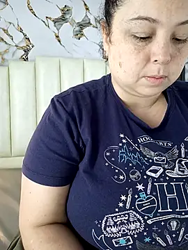 Snapshot of mollieblue69 chatting on May 13, 12:57 pm mollieblue69 online show from May 13, 12:57 pm