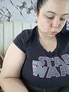 Snapshot of mollieblue69 chatting on June 5, 1:17 pm mollieblue69 online show from June 5, 1:17 pm