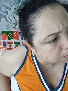 Snapshot of mollieblue69 chatting on June 14, 1:35 pm mollieblue69 online show from June 14, 1:35 pm