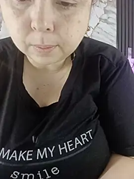 Snapshot of mollieblue69 chatting on August 2, 12:47 pm mollieblue69 online show from August 2, 12:47 pm