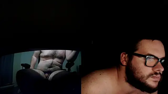 Snapshot of fck_boy123 chatting on November 1, 5:20 am fck boy123 online show from November 1, 5:20 am