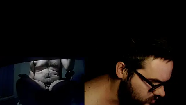 Snapshot of fck_boy123 chatting on November 20, 5:40 am fck boy123 online show from November 20, 5:40 am