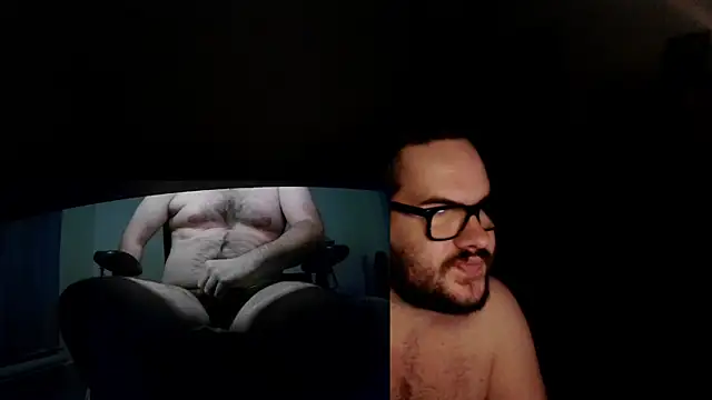 Snapshot of fck_boy123 chatting on December 16, 5:23 am fck boy123 online show from December 16, 5:23 am