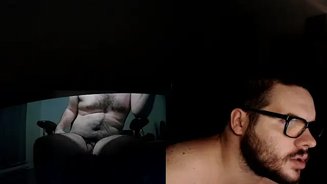 Snapshot of fck_boy123 chatting on December 17, 4:07 am fck boy123 online show from December 17, 4:07 am