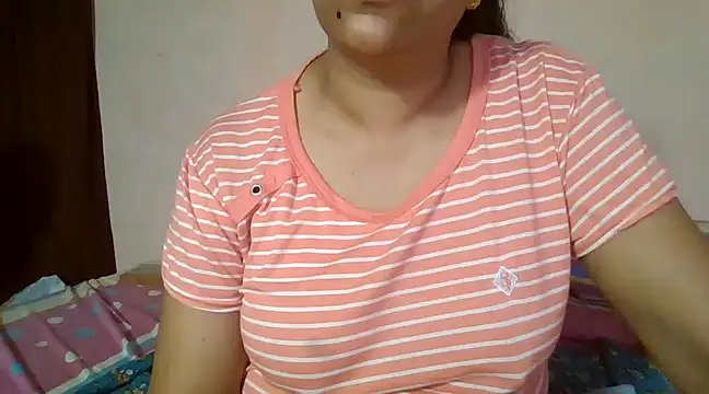 Snapshot of tharu_sweet chatting on February 20, 3:08 pm tharu sweet online show from February 20, 3:08 pm