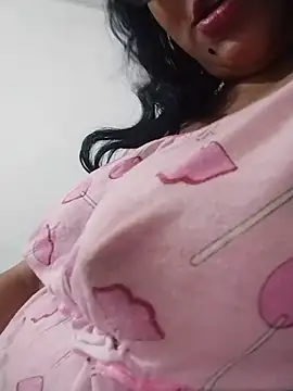 Snapshot of tharu_sweet chatting on July 28, 3:43 pm tharu sweet online show from July 28, 3:43 pm