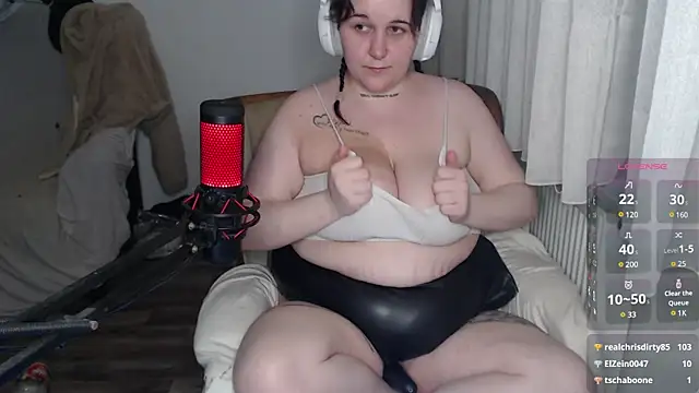 Lia-Bloom online show from February 21, 2:06 pm