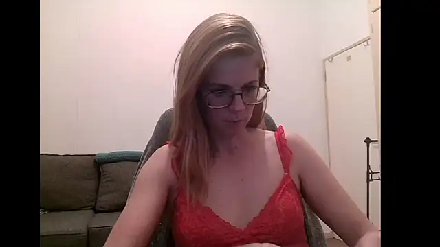 Snapshot of SavannaGirly chatting on September 16, 6:53 pm SavannaGirly online show from September 16, 6:53 pm
