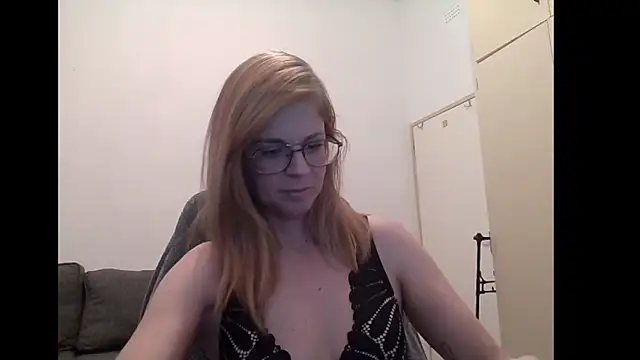 Snapshot of SavannaGirly chatting on September 24, 6:50 am SavannaGirly online show from September 24, 6:50 am