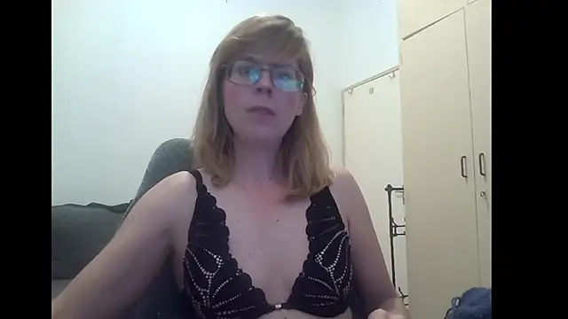 SavannaGirly online show from December 16, 10:09 am