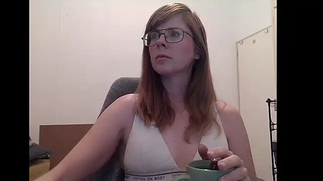 SavannaGirly online show from June 16, 6:27 am
