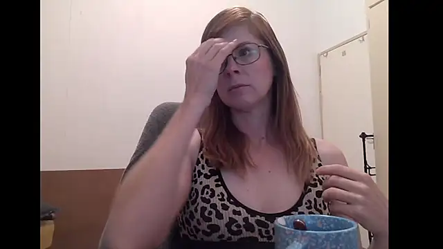 SavannaGirly online show from June 17, 6:49 am
