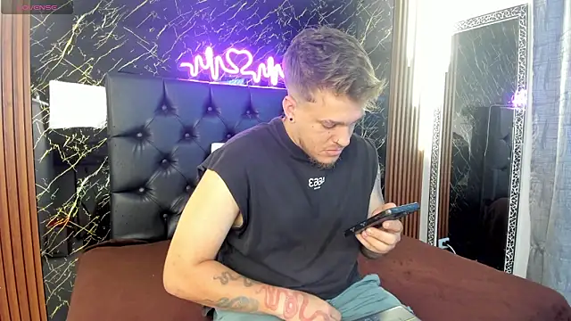 keane lee online show from October 22, 12:49 pm