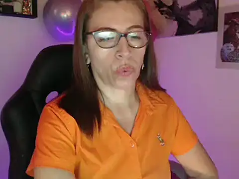 Chayla Ruiz online show from March 8, 1:47 pm