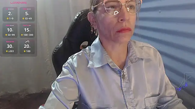 Chayla Ruiz online show from May 25, 10:43 am