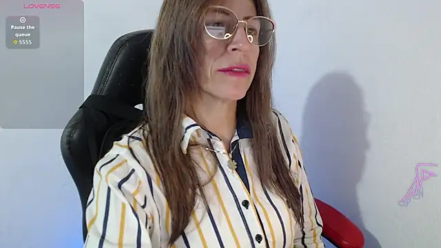 Chayla Ruiz online show from June 30, 9:49 pm