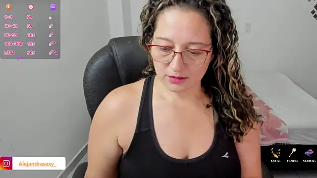 alejandra milf  online show from June 17, 7:26 pm