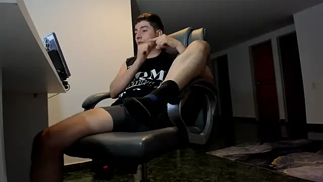 Jhoan saenz online show from April 3, 2:20 am