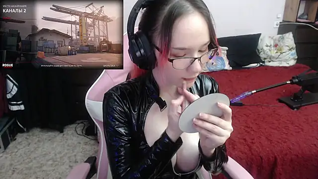 Maya Viola online show from February 26, 3:41 pm