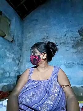 Snapshot of parioo7 chatting on February 5, 5:53 pm parioo7 online show from February 5, 5:53 pm