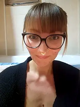 MissMialicious online show from February 11, 9:03 pm