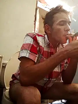 Snapshot of MarsWood chatting on November 6, 11:15 pm MarsWood online show from November 6, 11:15 pm