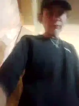 Snapshot of MarsWood chatting on November 25, 2:11 am MarsWood online show from November 25, 2:11 am