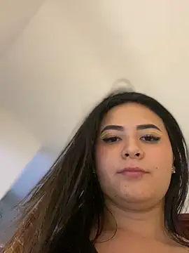 Snapshot of jailyncam_ chatting on February 16, 1:03 am jailyncam online show from February 16, 1:03 am