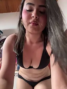 Snapshot of jailyncam_ chatting on March 4, 6:50 pm jailyncam online show from March 4, 6:50 pm