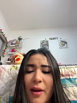 Snapshot of jailyncam_ chatting on September 27, 1:21 am jailyncam online show from September 27, 1:21 am