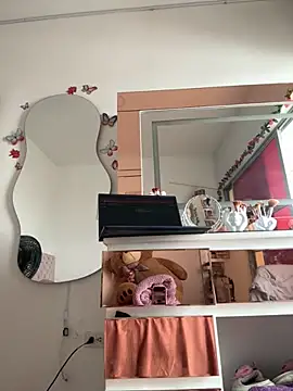 Snapshot of jailyncam_ chatting on November 28, 2:31 pm jailyncam online show from November 28, 2:31 pm