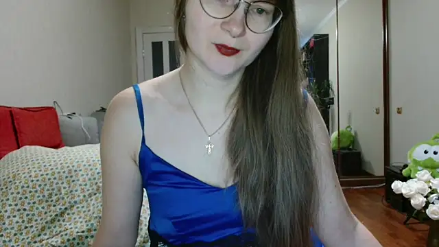 Snapshot of KiraGoldens chatting on November 9, 6:23 am KiraGoldens online show from November 9, 6:23 am