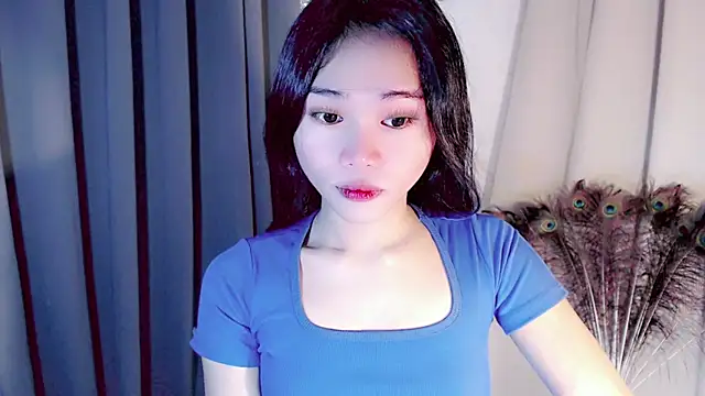 Snapshot of amomentoflust69 chatting on February 9, 5:55 am amomentoflust69 online show from February 9, 5:55 am