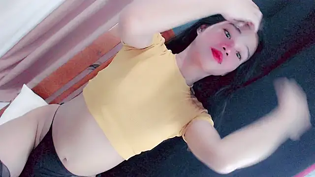 Snapshot of amomentoflust69 chatting on February 26, 6:12 am amomentoflust69 online show from February 26, 6:12 am